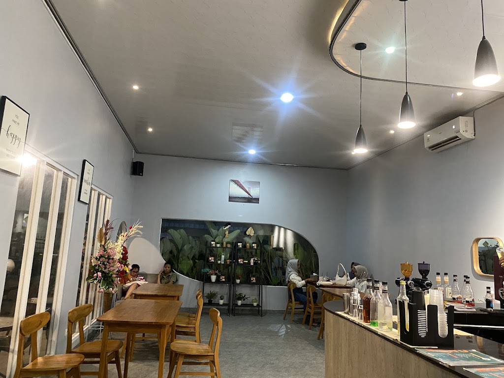 AMRTA Coffee & Grill