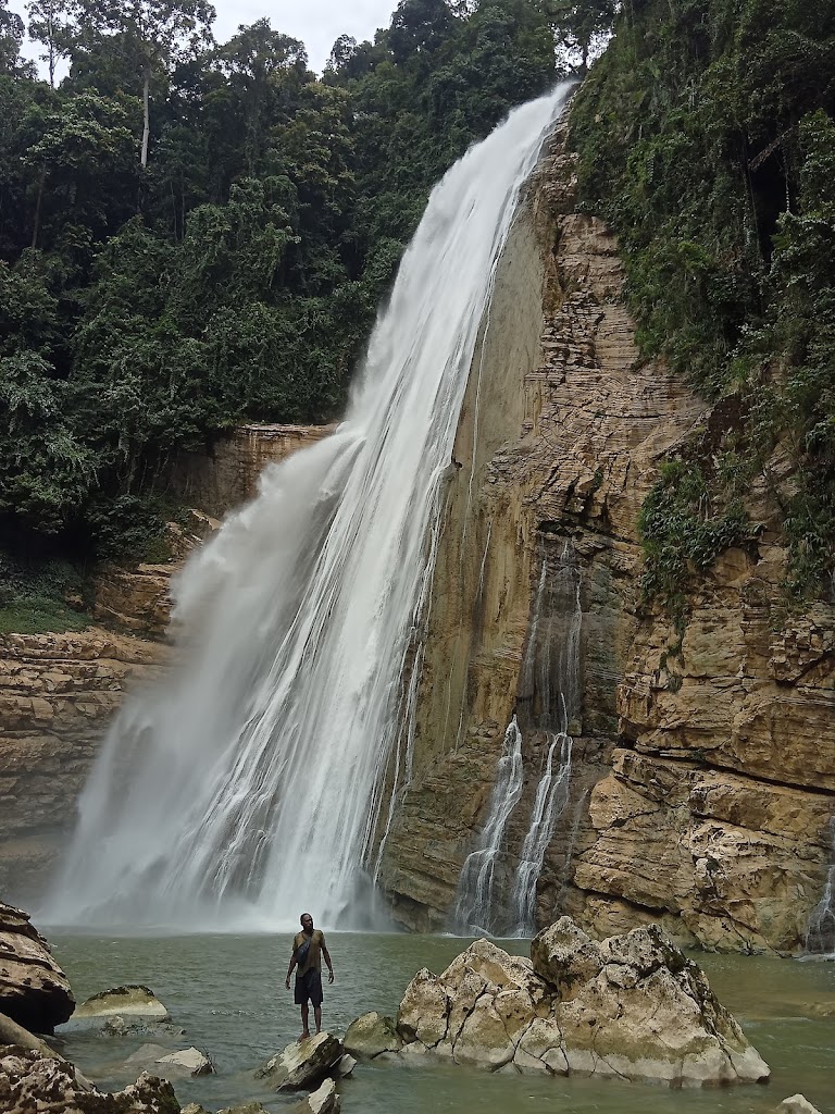 Air Terjun Maredred