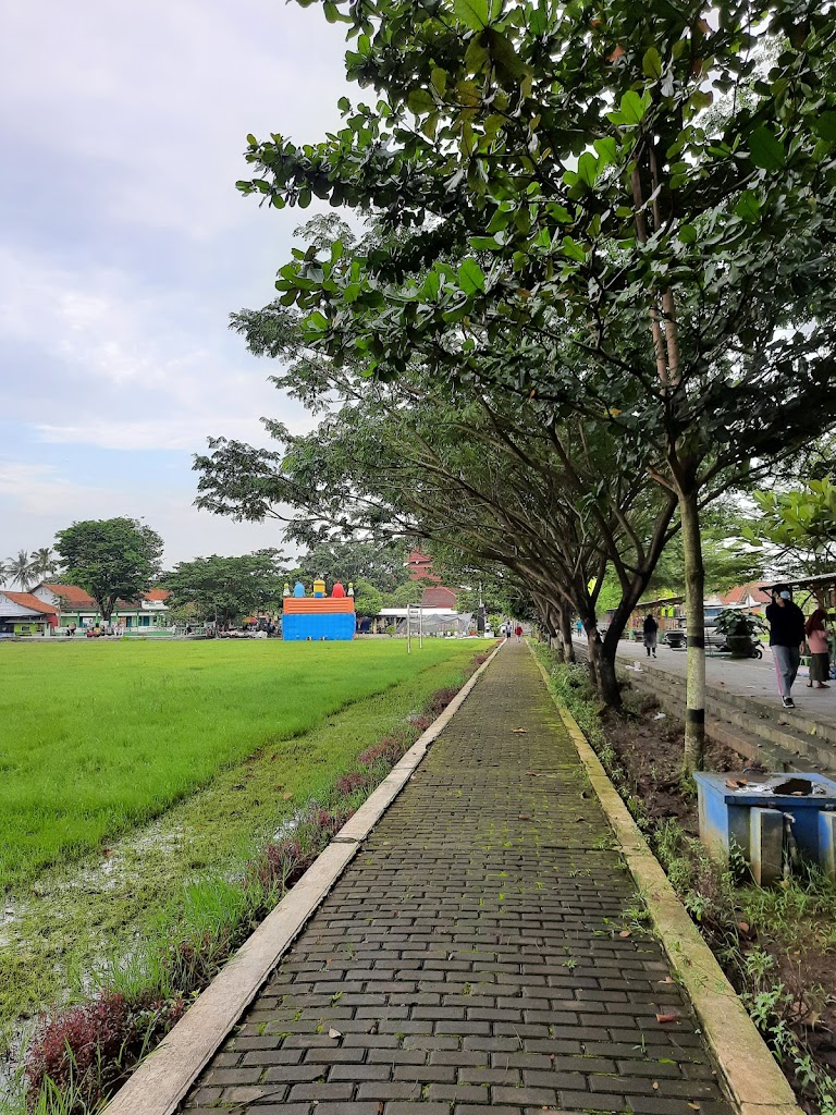 Alun-Alun Manunggal