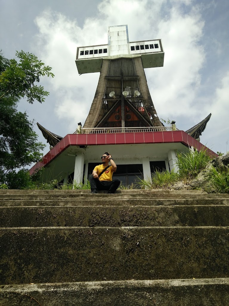 Buntu Singki' Tugu Salib