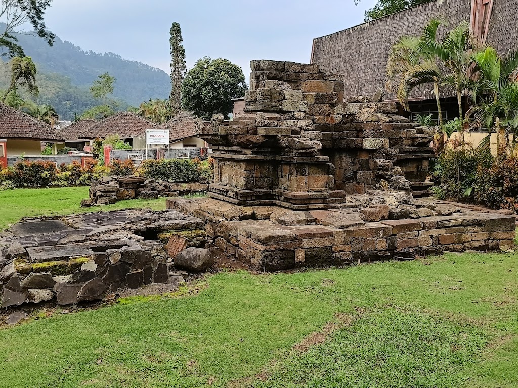 Candi Songgoriti
