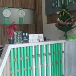 plus an airy cafe