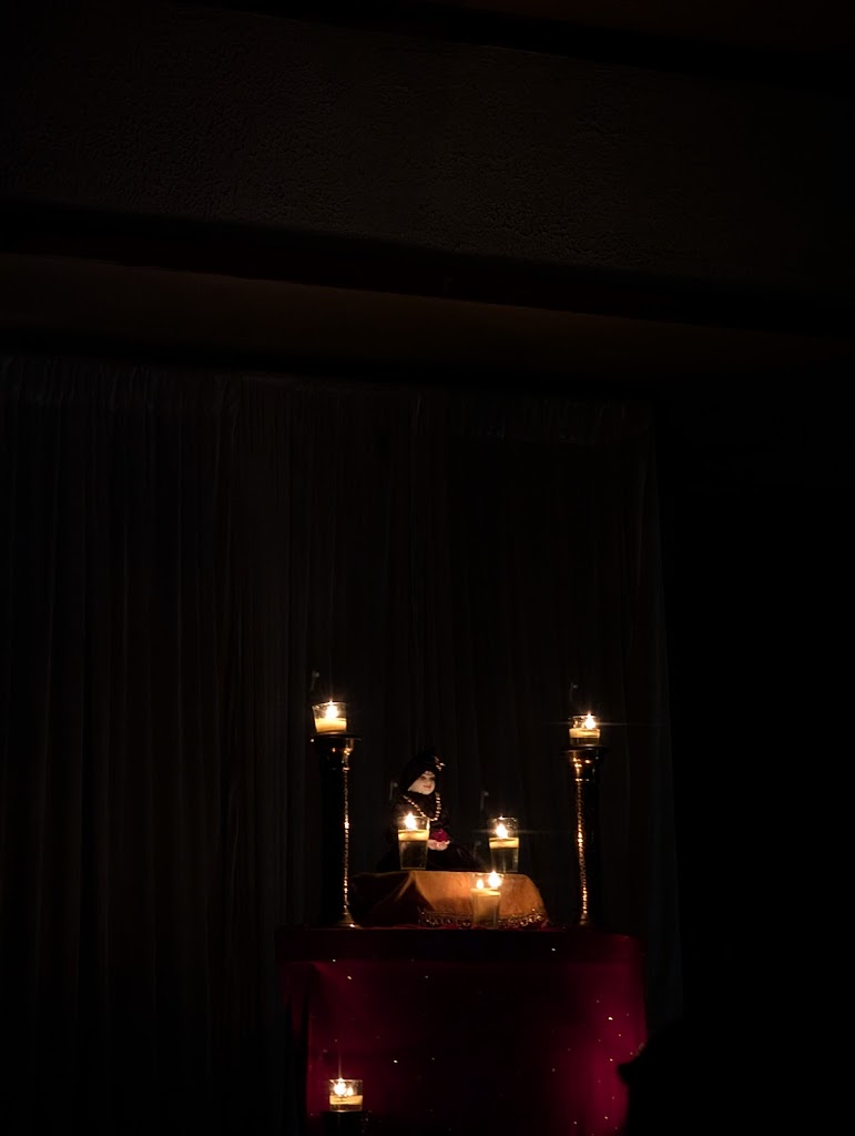 Stylish rooms in a refined hotel with a valley-view restaurant