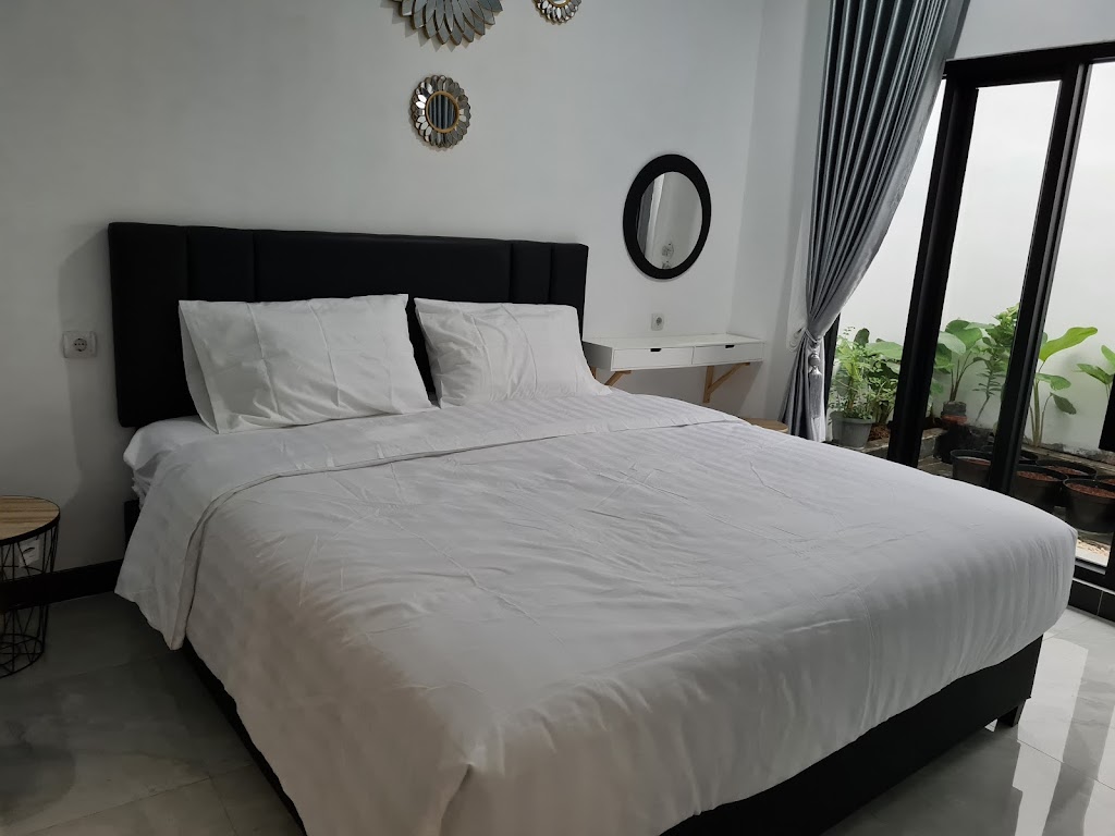 Danliris pavilion and private pool