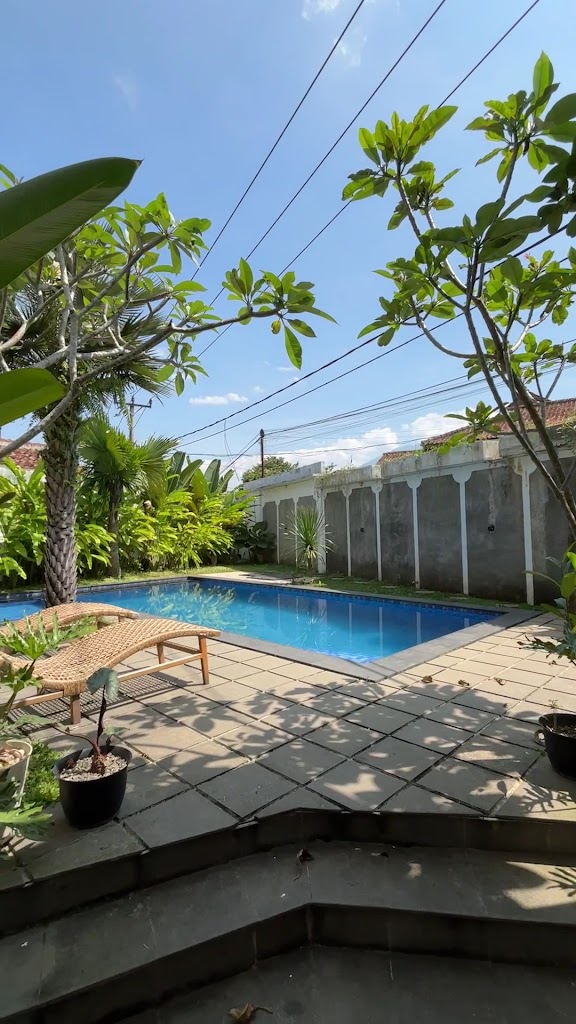 hanya 10 menit dari pintu tol Caringin