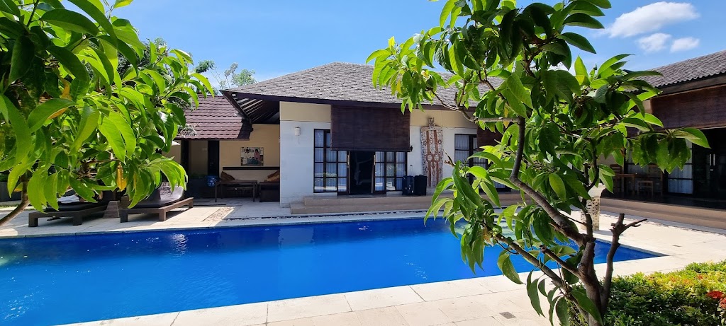 Frangipani Beach Hotel