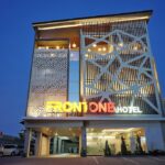 Front One Hotel Sragen