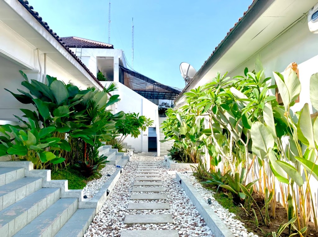 Front One Resort Jogja