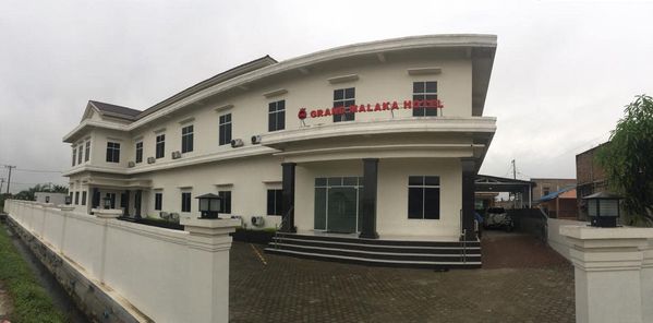 GRAND MALAKA HOTEL