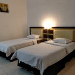 Straightforward rooms in an unpretentious hotel offering a restaurant & complimentary breakfast.