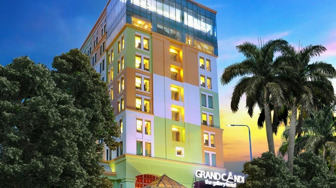Grand Candi Hotel