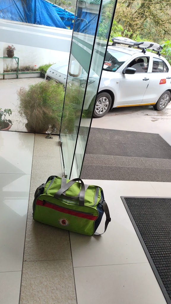 Unassuming rooms & suites in an informal hotel offering countryside vistas & a relaxed restaurant.