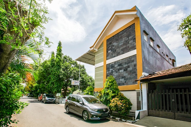 Griya Juanda Syariah near RS Dharma Husada Probolinggo Mitra RedDoorz