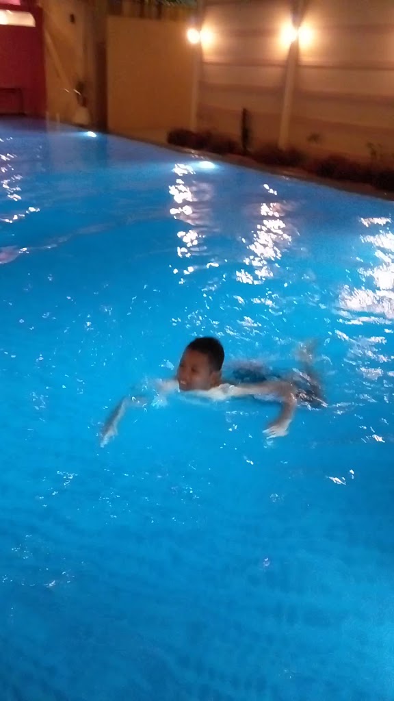 a spa area & a cafe.