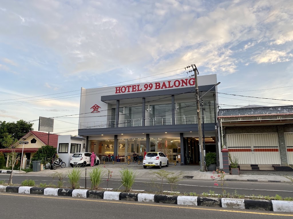 Hotel 99 Balong