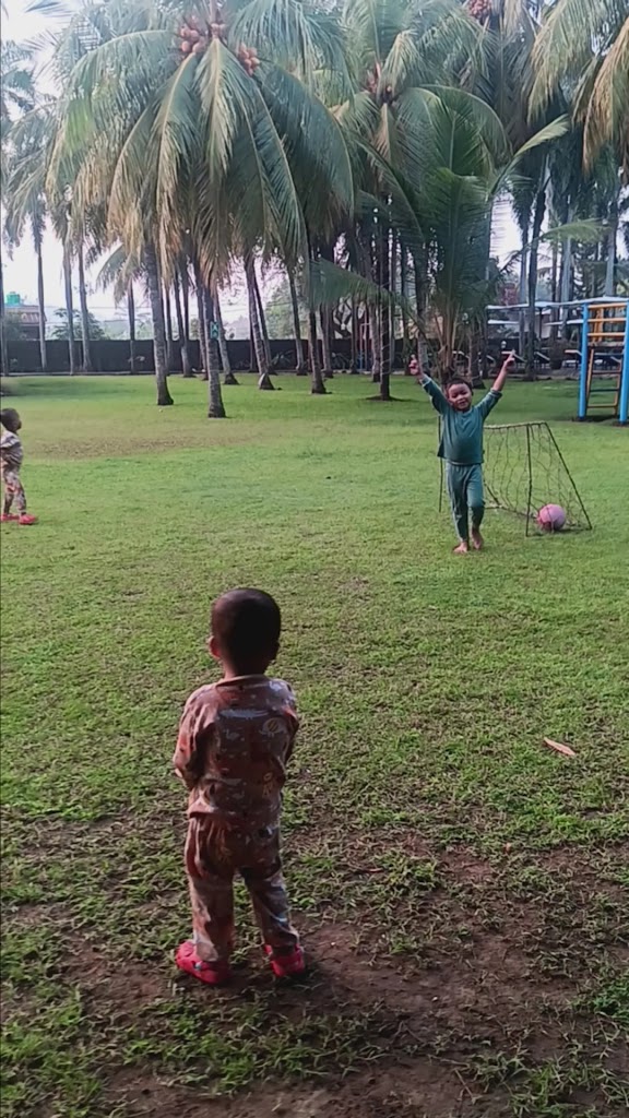 Modest rooms in an informal hotel offering an outdoor pool & massages