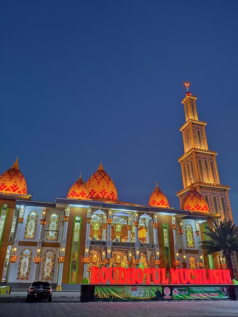 Hotel Lestari near Lippo Plaza Mall Jember Mitra RedDoorz