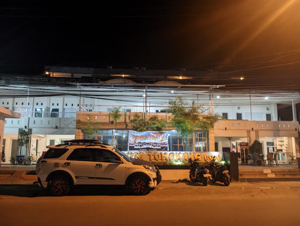 Hotel Mahkota 145