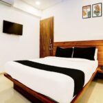 Pared-back rooms & suites in an unpretentious budget hotel offering breakfast & Wi-Fi.