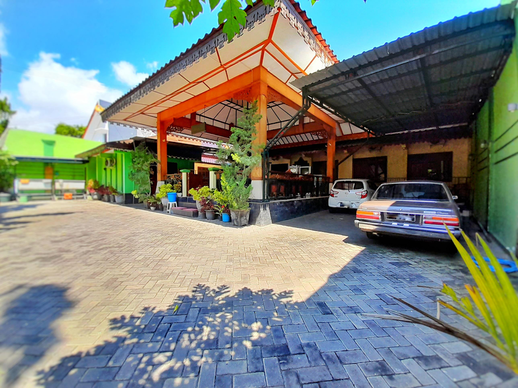 Hotel Wisata Ziarah Sunan Bonang Syariah Mitra RedDoorz