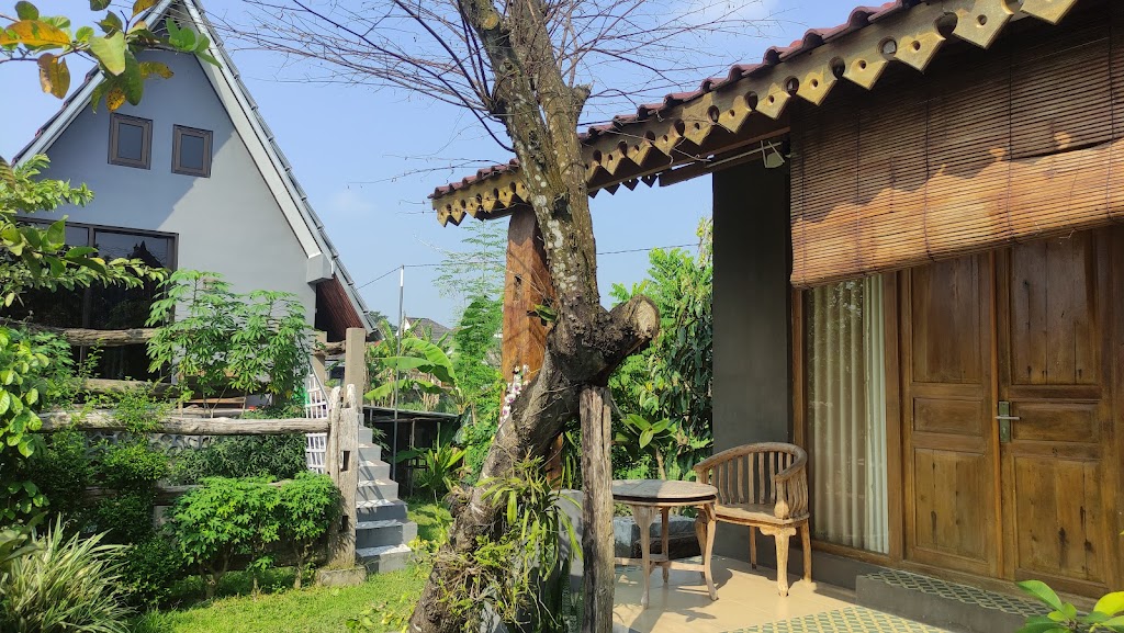 JOGLOPARI Guesthouse (Bukan utk pasangan non-pasutri)