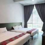 Informal lodging featuring simply furnished rooms & suites with flat-screen TVs.