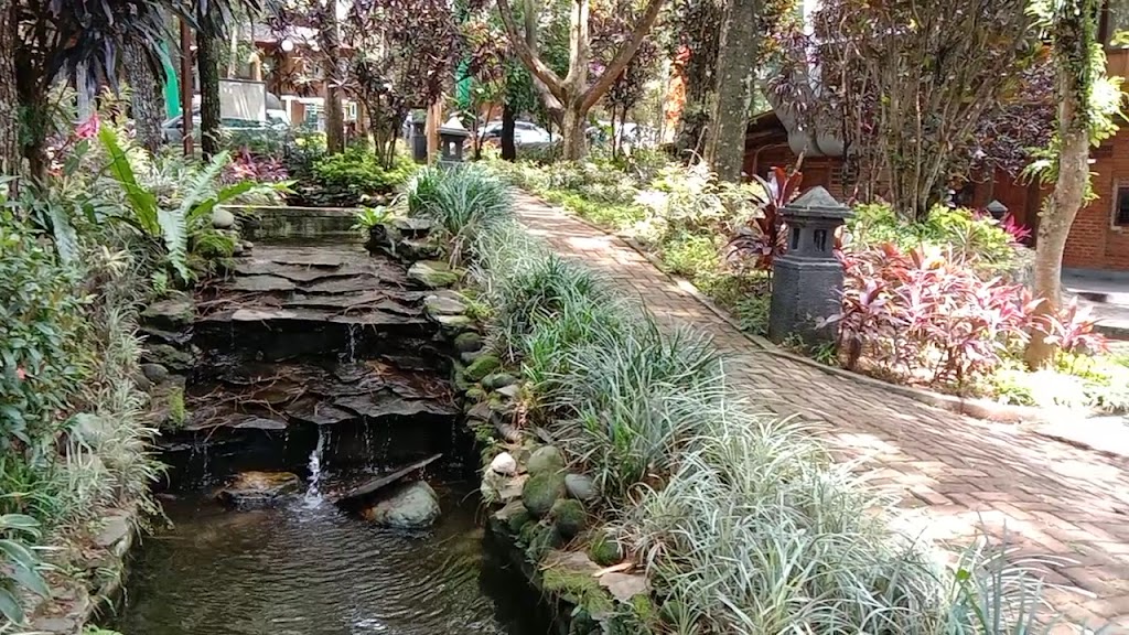 a fishing pond & tennis.