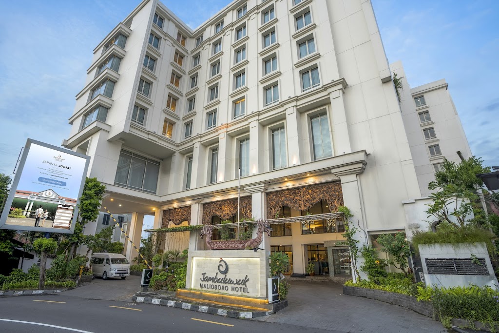 Jambuluwuk Malioboro Hotel