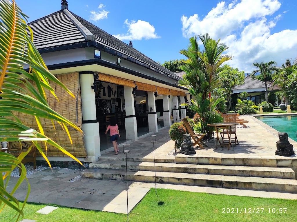 Kelapa Lovina Beach Villas – Singaraja BALI