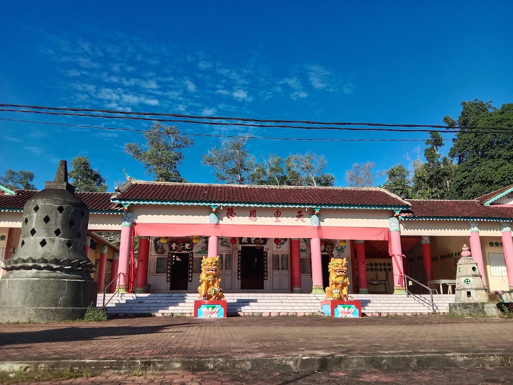 Kelenteng Tri Dharma Bumi Raya