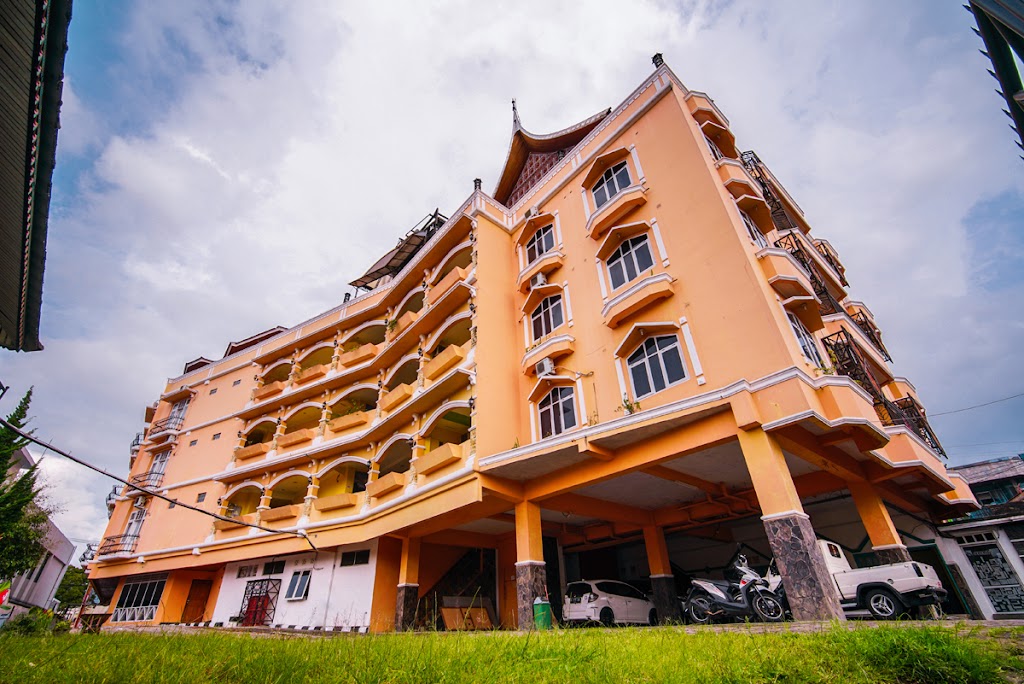 Kharisma Hotel