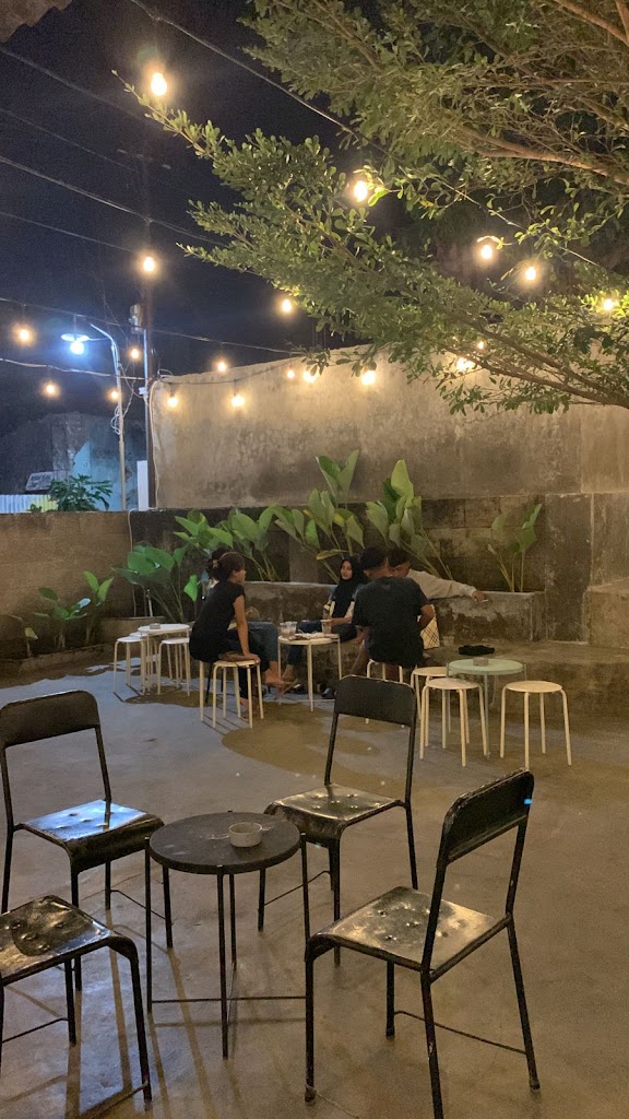 Konco Dolan Coffee Shop