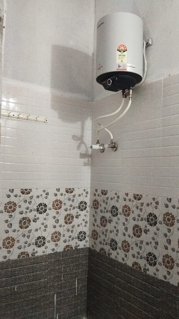 VGR Tourist Lodge Provides Excellent Services To Our Customers 24/7.