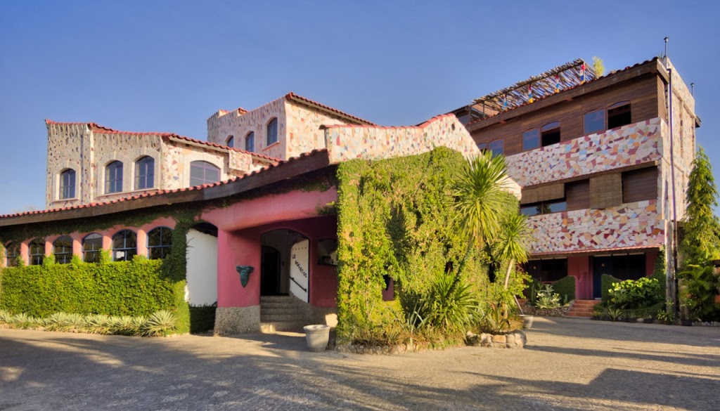 La Hasienda Hotel & Restaurant
