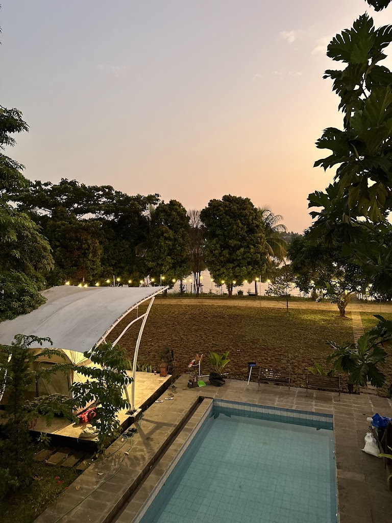 Villa dengan Fasilitas luxury dan lengkap