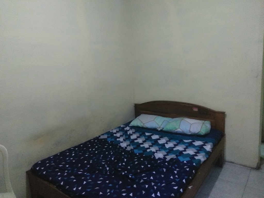 Losmen Budi Inn 4