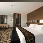 Polished quarters in an upscale hotel with terrace dining & a roof bar