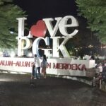 kids' activities & street-food vendors.