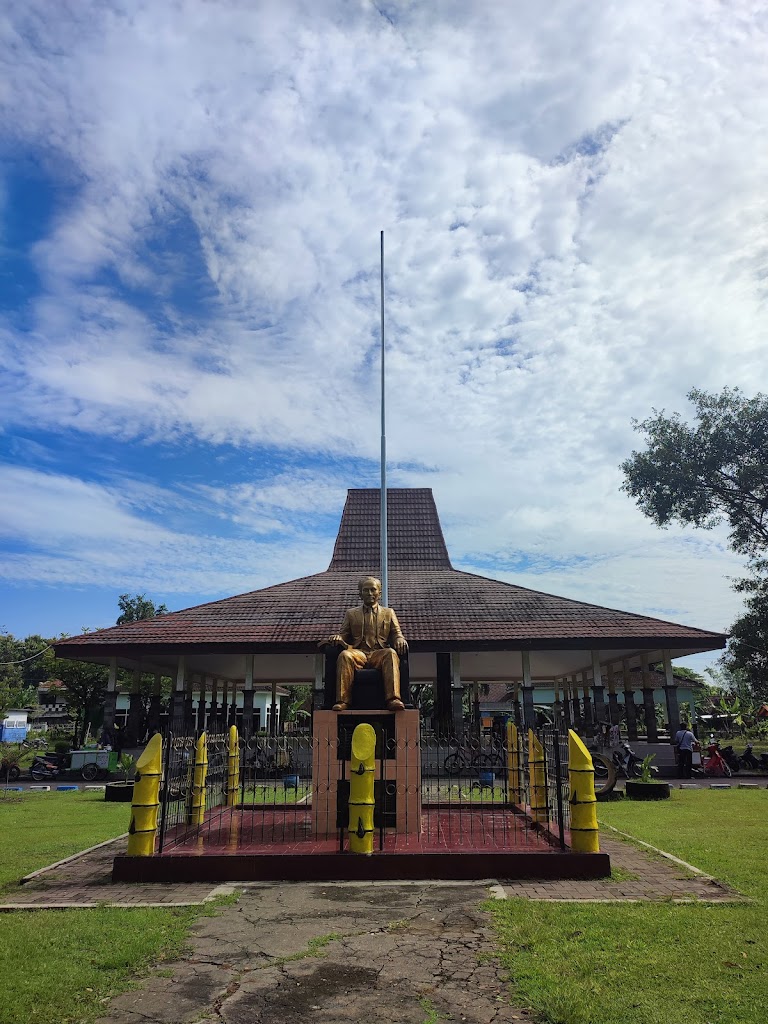 Monumen Dr. Soetomo