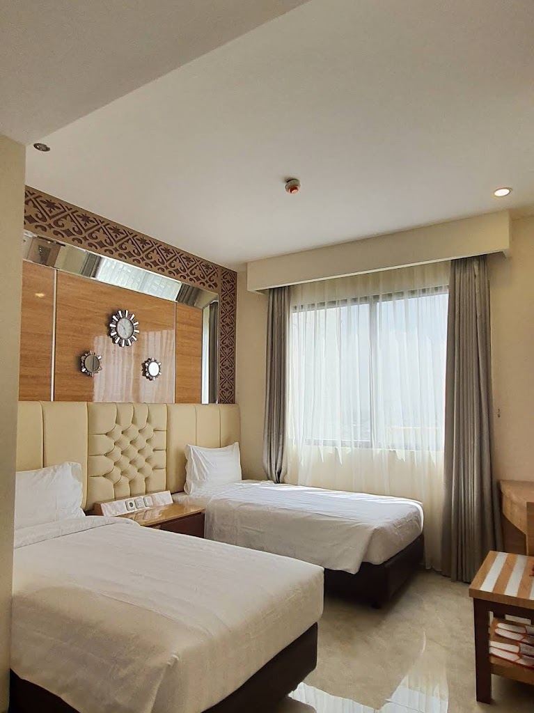 Nagoya Hill Hotel