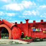 New Small World (Taman Miniatur Dunia)