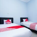 Straightforward hotel featuring simply furnished rooms with air conditioning & flat-screen TVs.