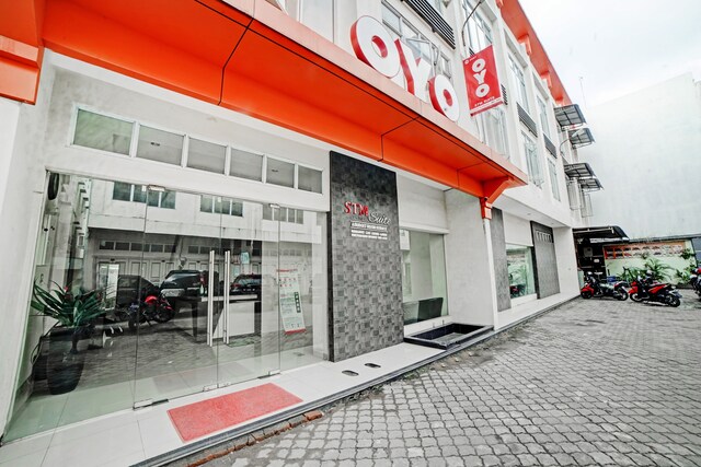 OYO 3051 Stm Suite Near Amplas Bus Terminal