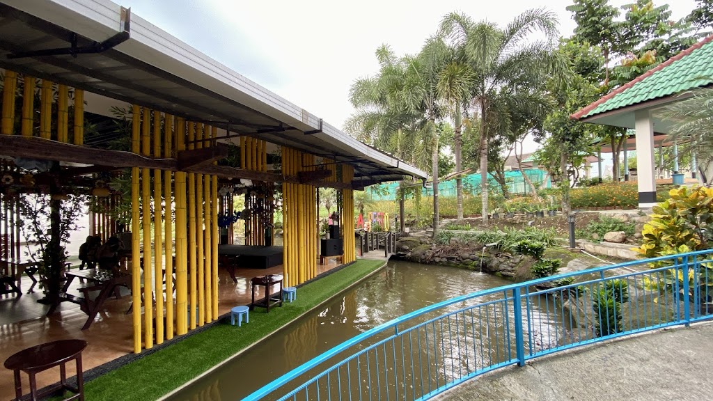 OYO 3165 Papa Kana Farm