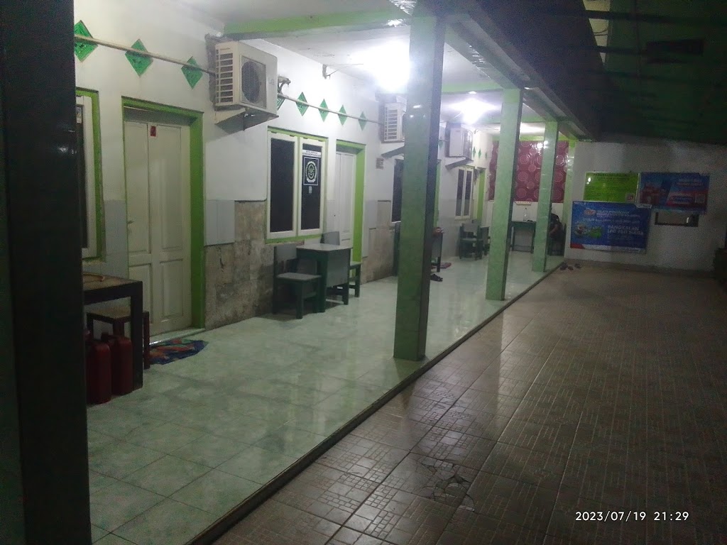 OYO 90333 Wisma Tenang Jaya Syariah