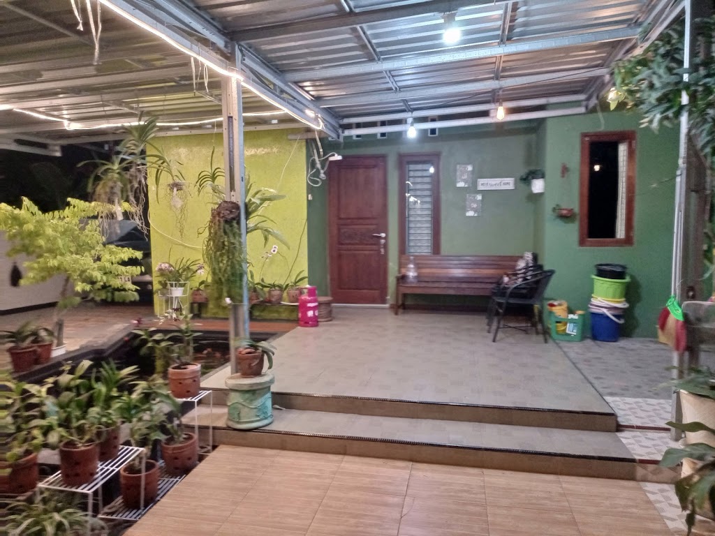 OYO 93892 Homestay Koe Syariah