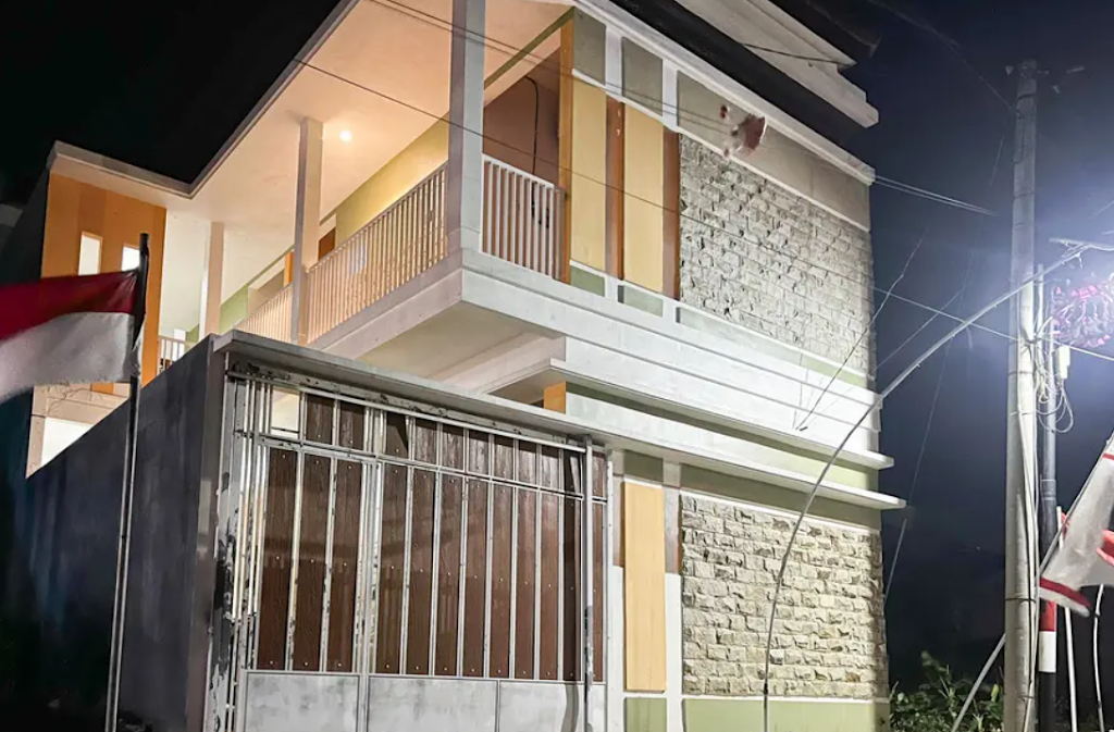 Oma Kost 3 Probolinggo Mitra RedDoorz