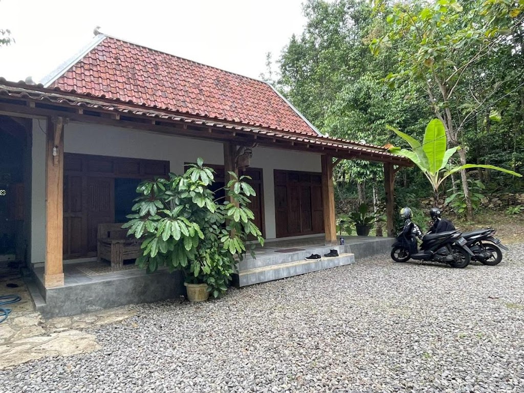 Omah Ndoro SugihArti