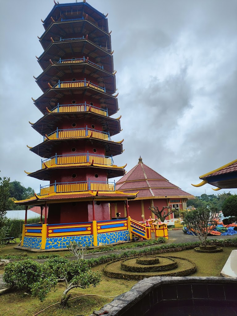 Pagoda Ekayana