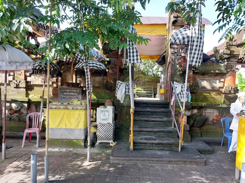 Pesimpangan Pura Rambut Siwi